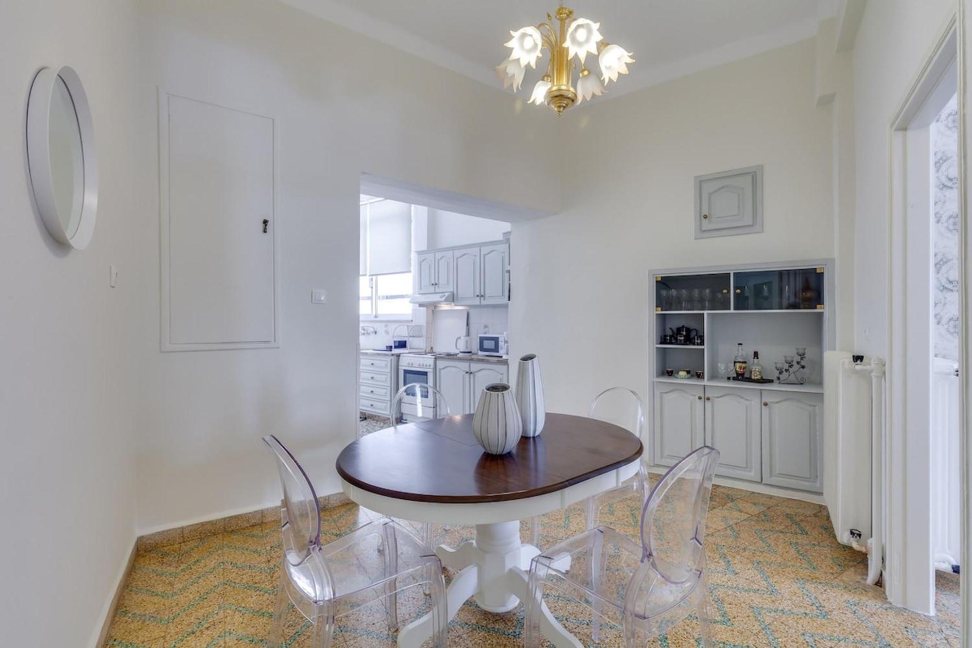 Samouil Apartment Steps From The Beach Chania  Zewnętrze zdjęcie