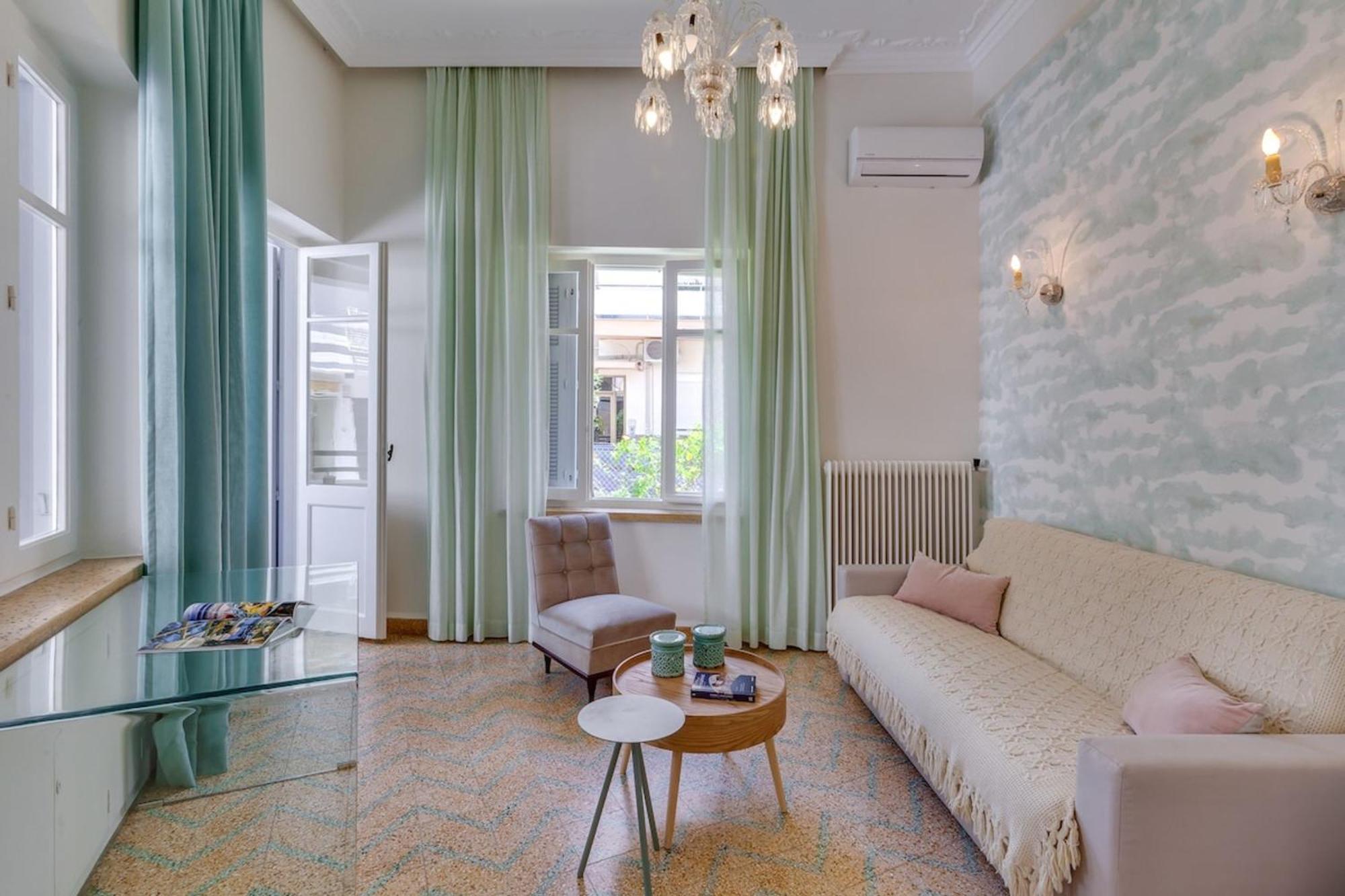Samouil Apartment Steps From The Beach Chania  Zewnętrze zdjęcie
